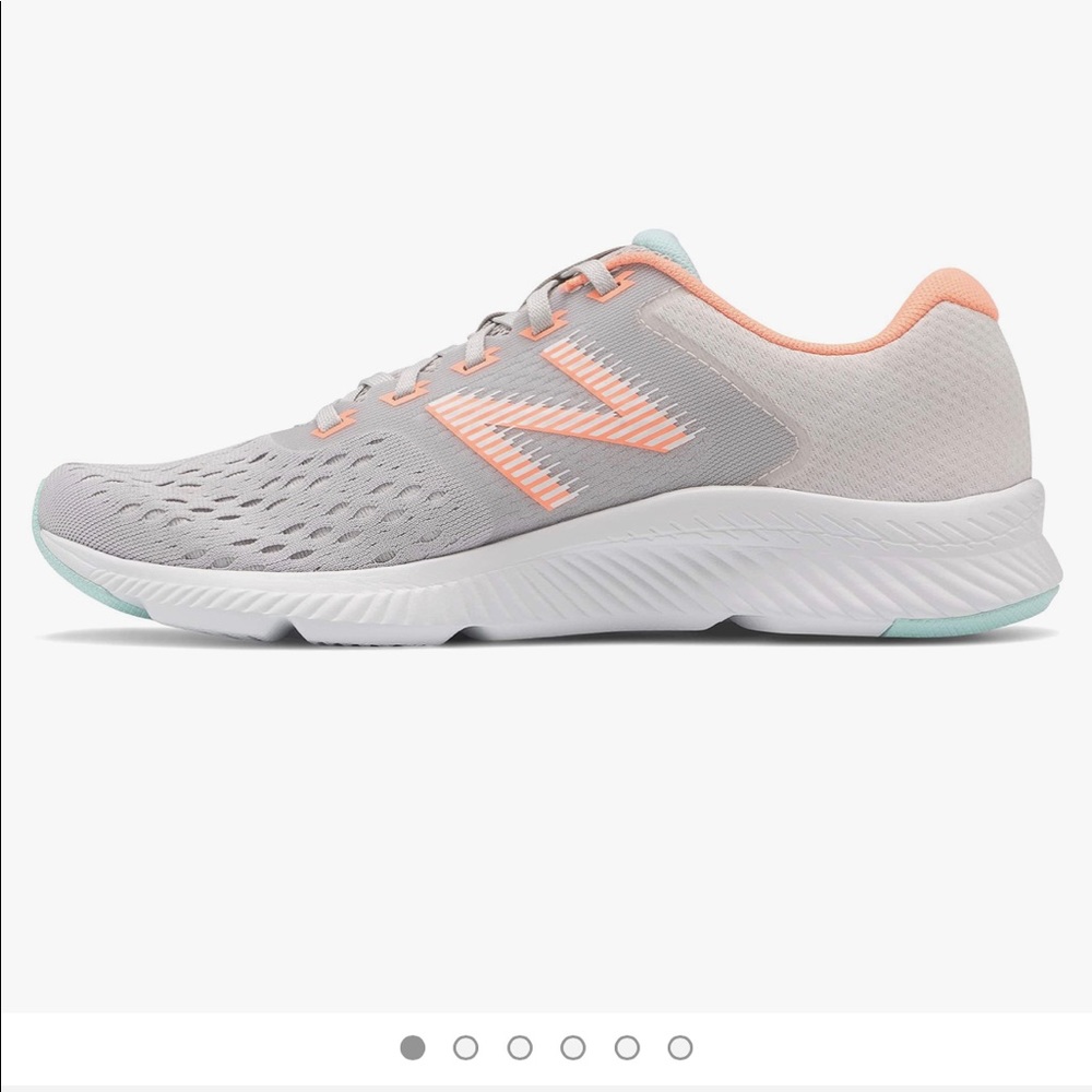 New Balance Women's DRFT V1 Running Shoe
